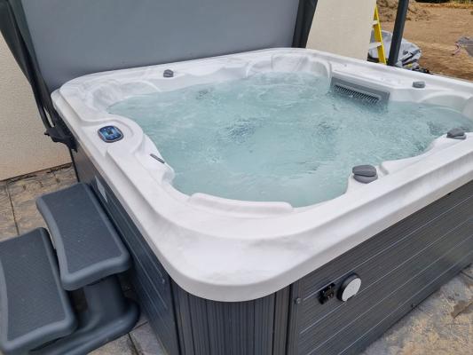 hot tub with lid off